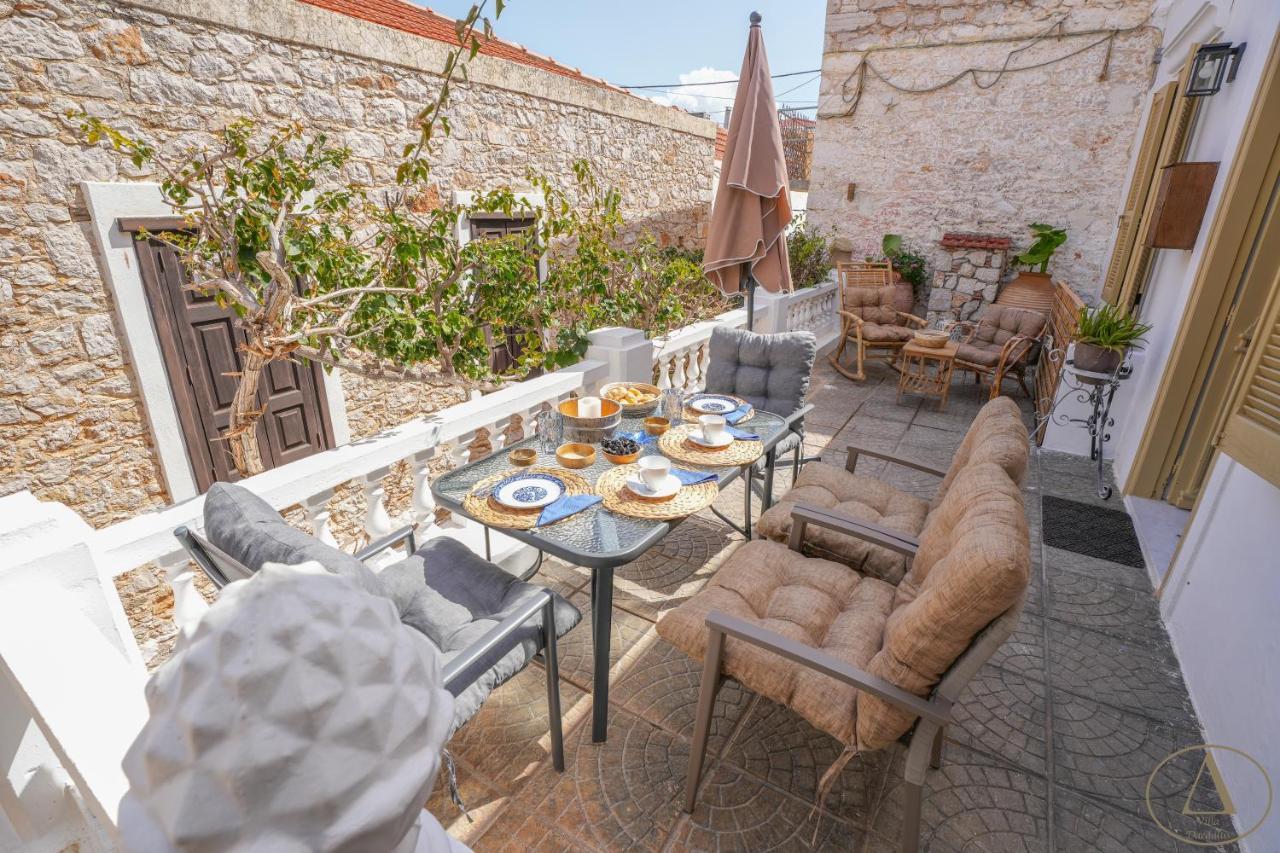 Mansion House Villa Chalki Town Buitenkant foto